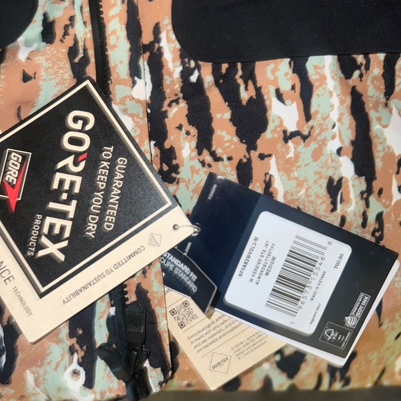 The North Face Summit Series Verbier GTX Jacket Womens size M - Picture 2 of 4